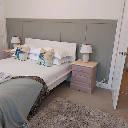 47 Elmville Avenue Holiday home