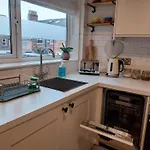 47 Elmville Avenue Holiday home