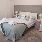47 Elmville Avenue Holiday home Scarborough